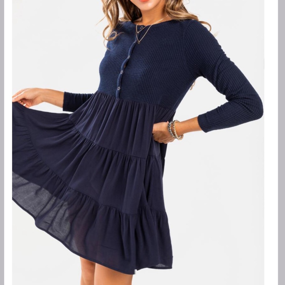 New Francesca’s Tiered Knit Navy Mini Dress Small